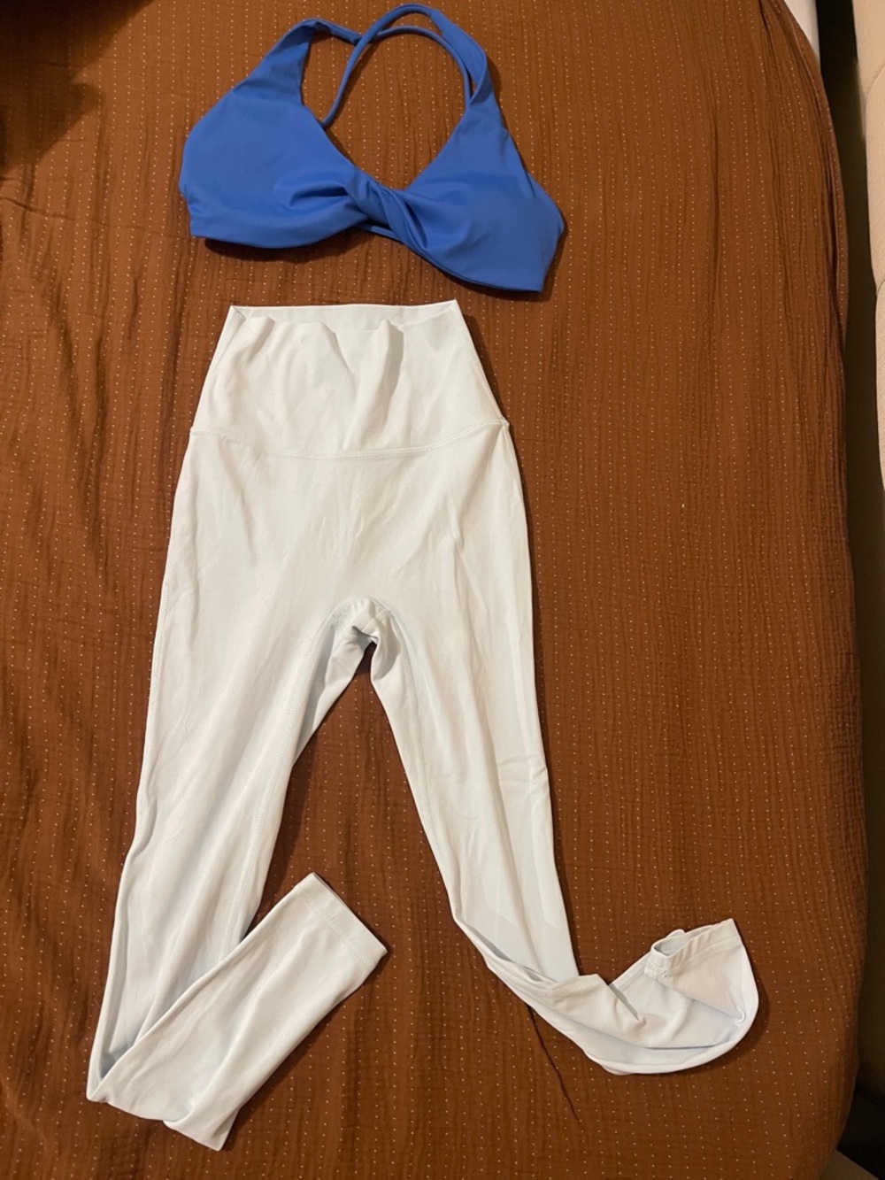 Sexy Blue 2-Piece Set (Alo Yoga Pants + Aussie Designer Top) 💙